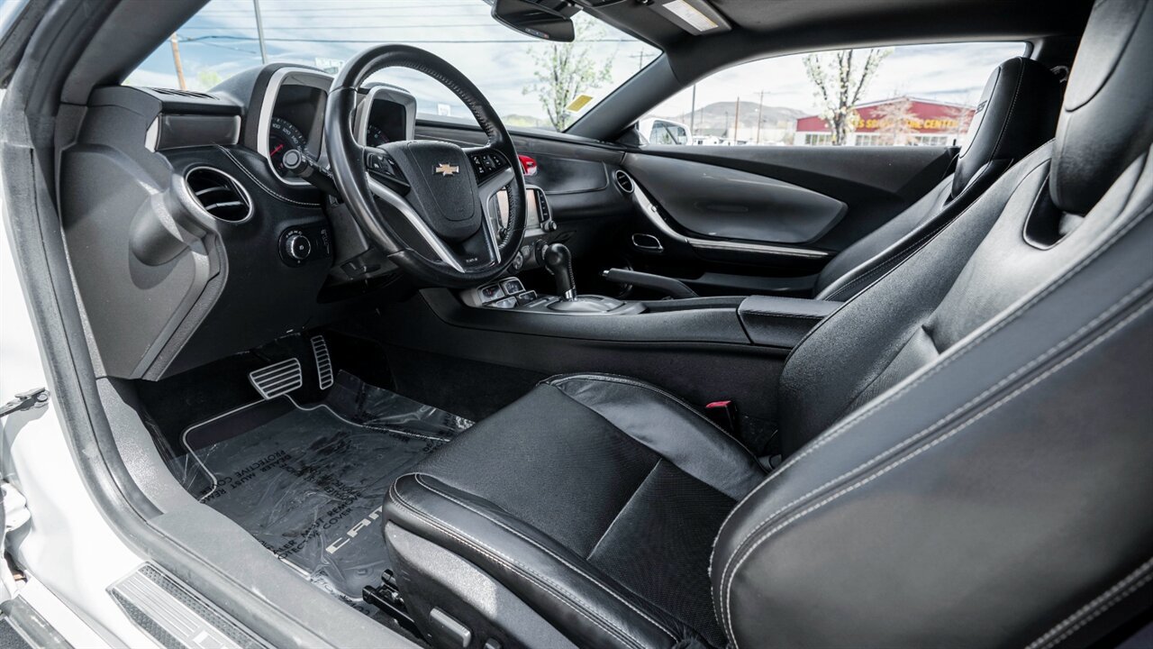 Used 2015 Chevrolet Camaro SS w/ RS Package RWD image 18