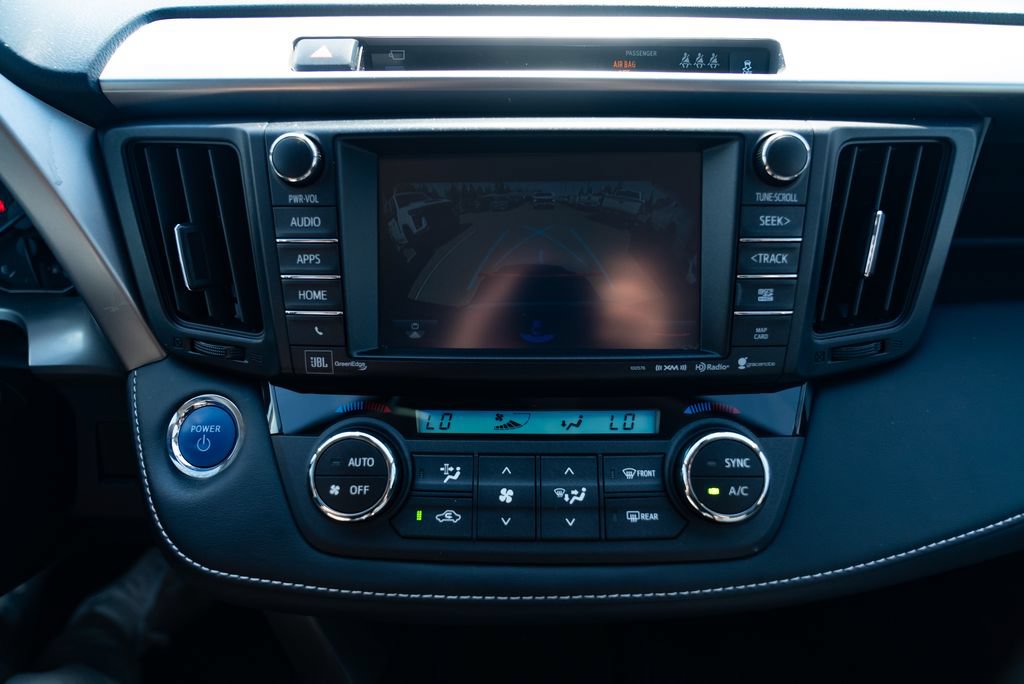 Used 2018 Toyota RAV4 Limited w/ Advanced Technology Package AWD/4WD image 15