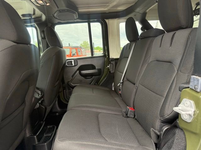 Used 2023 Jeep Wrangler Unlimited w/ Cold Weather Group AWD/4WD image 34