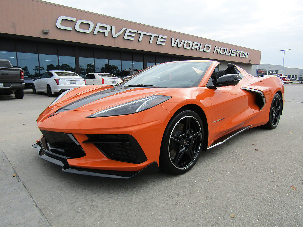 Used 2023 Chevrolet Corvette Stingray Premium Conv w/ Z51 Performance Package image 1
