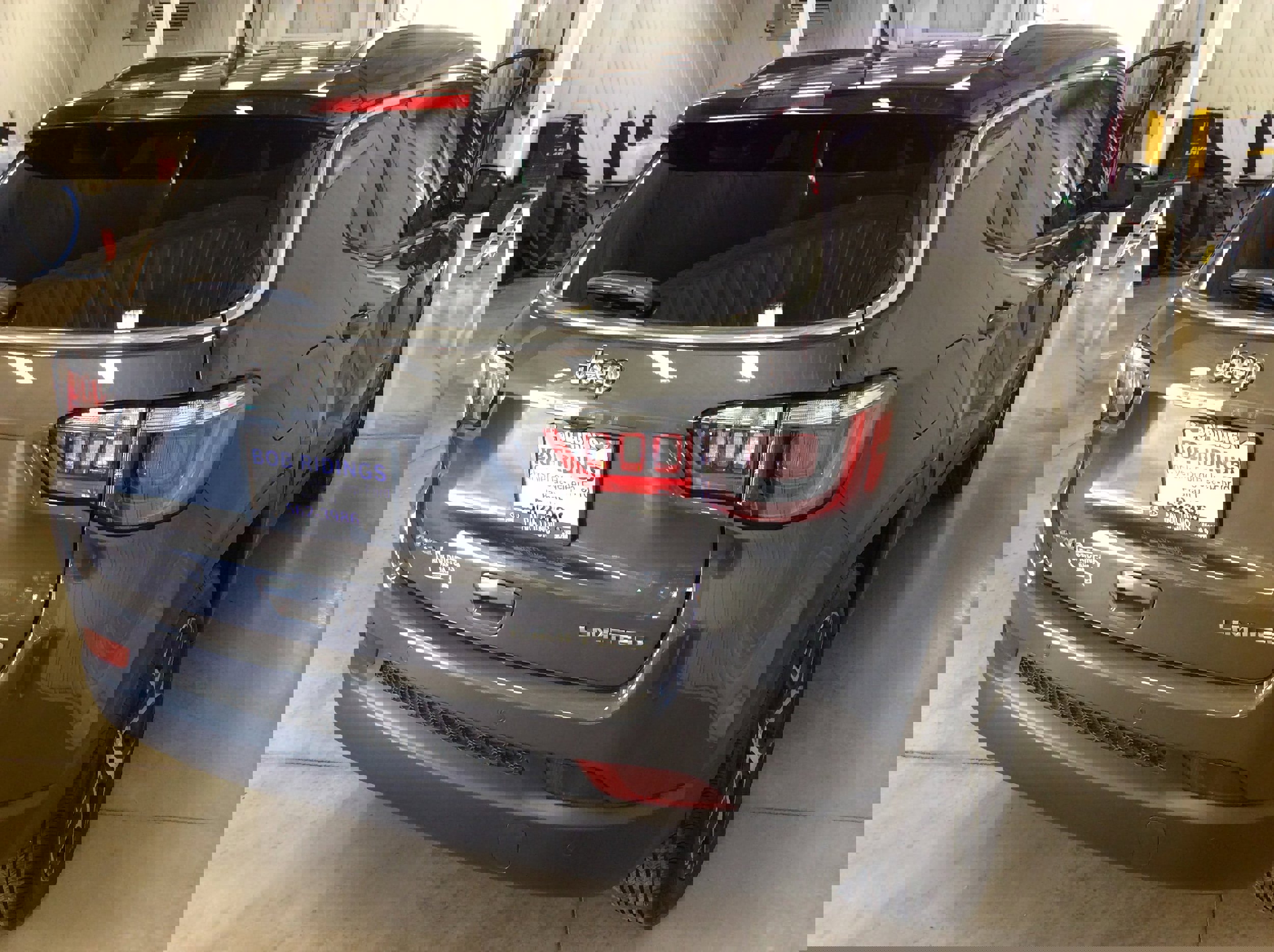 Used 2024 Jeep Compass Limited image 6