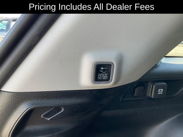 Used 2023 Jeep Grand Cherokee Limited w/ Luxury Tech Group II AWD/4WD image 19