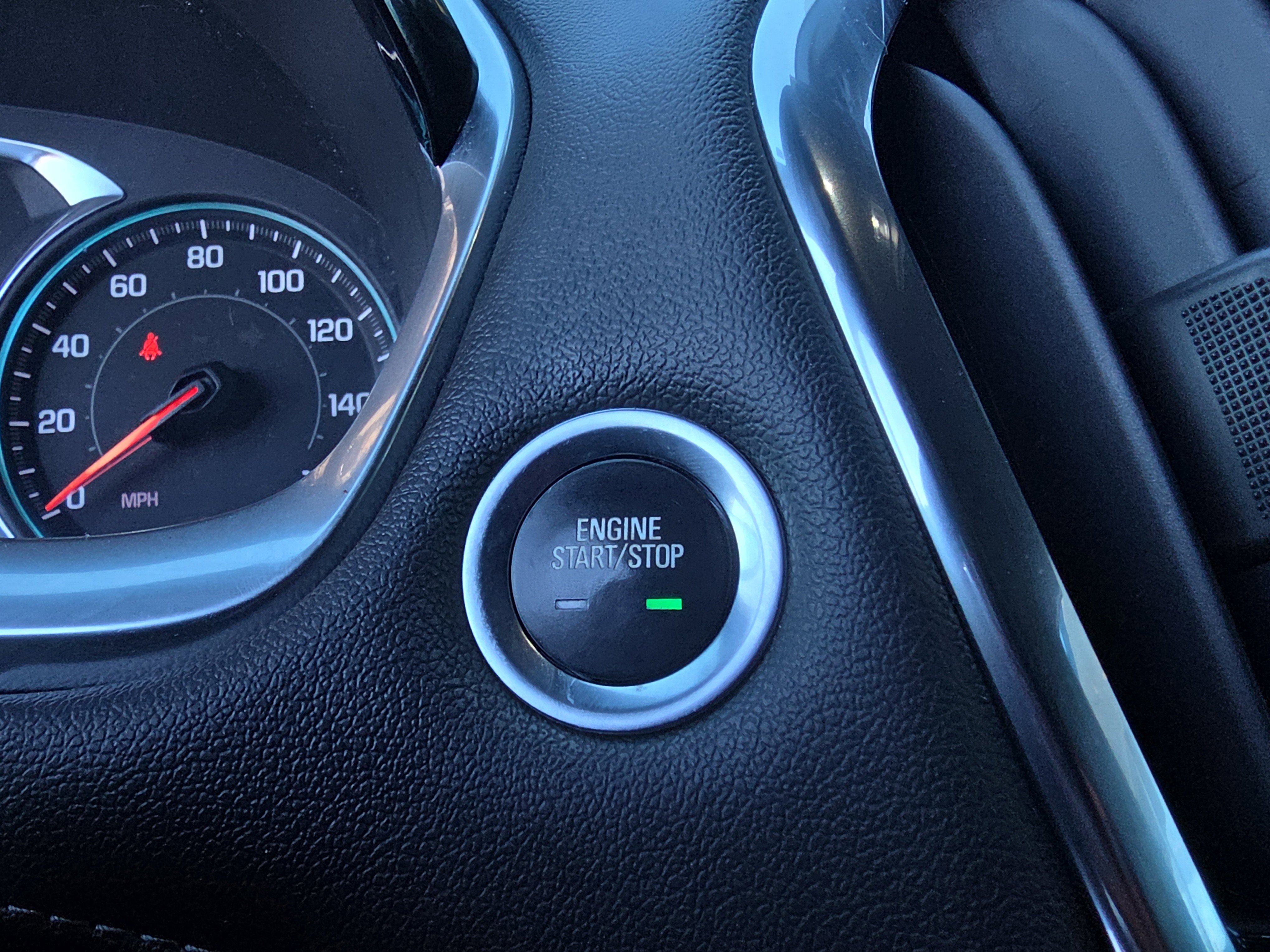 Used 2023 Chevrolet Traverse LT image 21