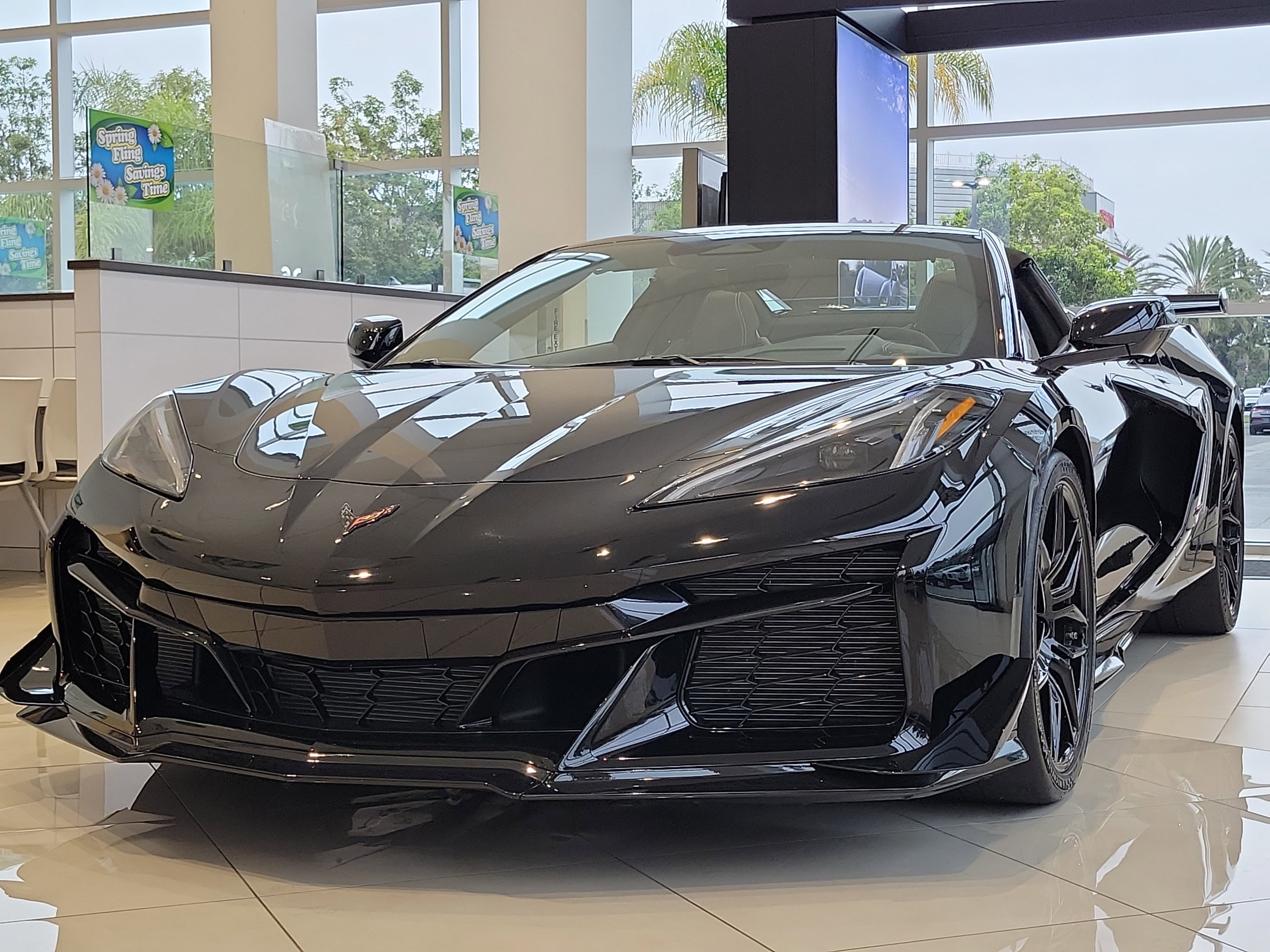 Used 2024 Chevrolet Corvette Z06 w/ Z07 Performance Package RWD image 29