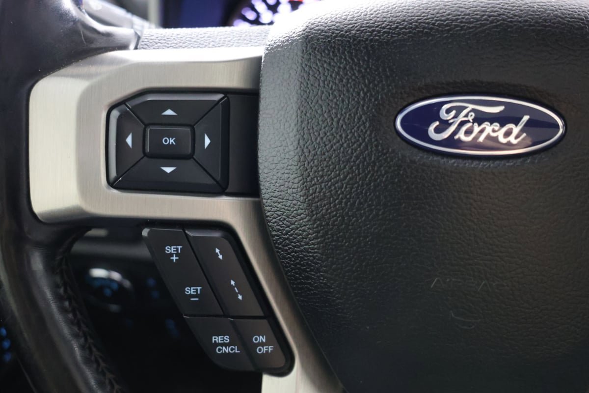 Used 2021 Ford F350 Platinum w/ Tremor Off-Road Package AWD/4WD image 30