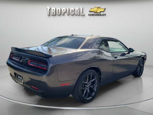 Used 2022 Dodge Challenger R/T w/ Blacktop Package RWD image 4
