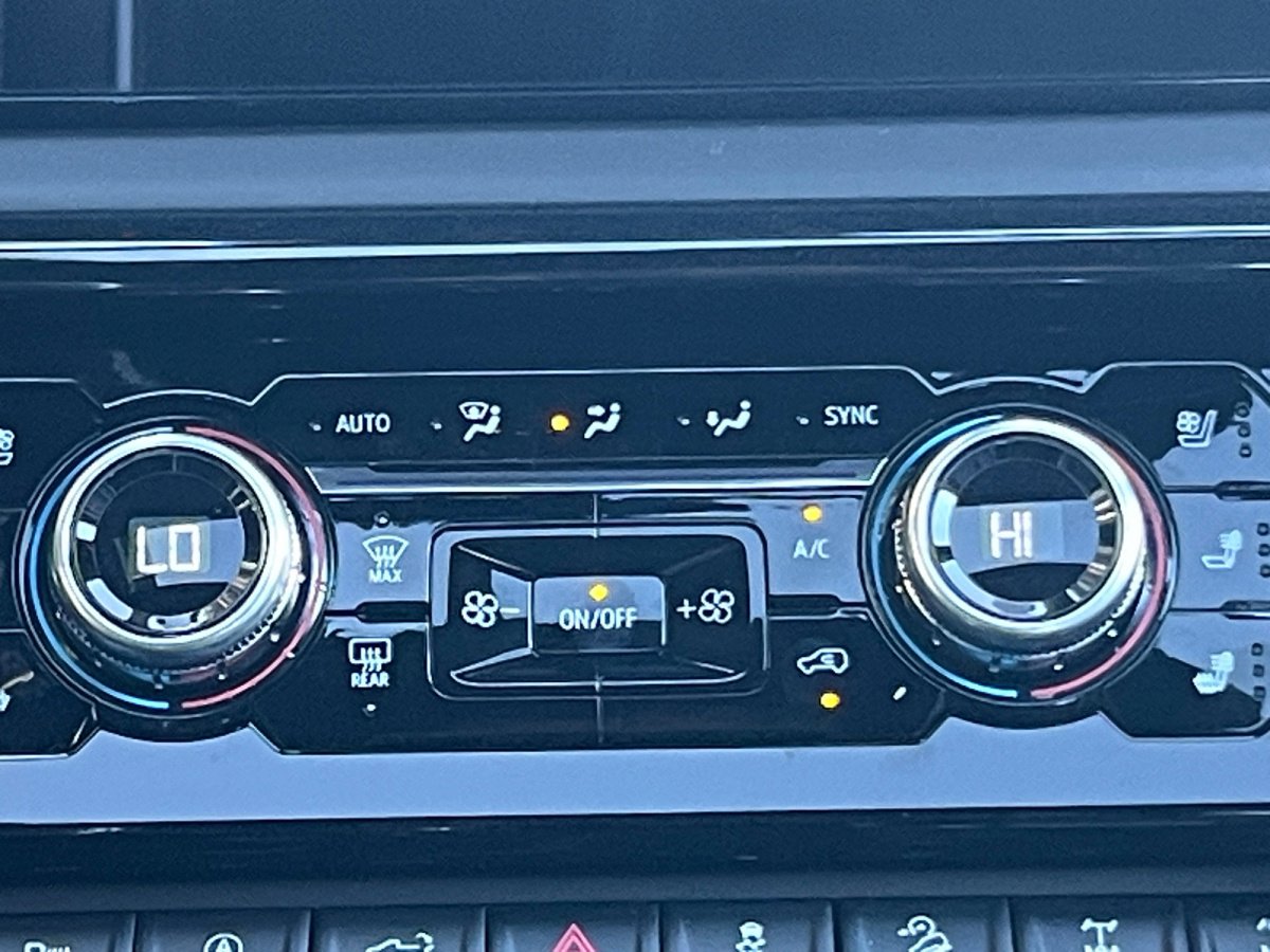 Certified 2026 GMC Sierra 1500 AT4X image 4