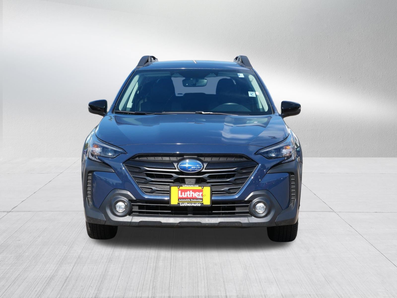 Used 2024 Subaru Outback Onyx Edition AWD/4WD image 2