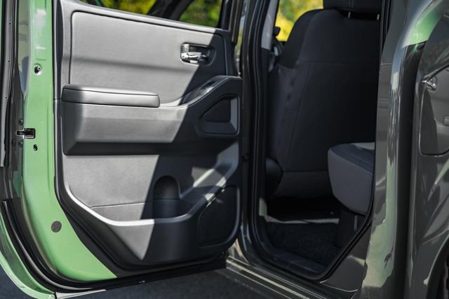 New 2026 Nissan Frontier SV image 32