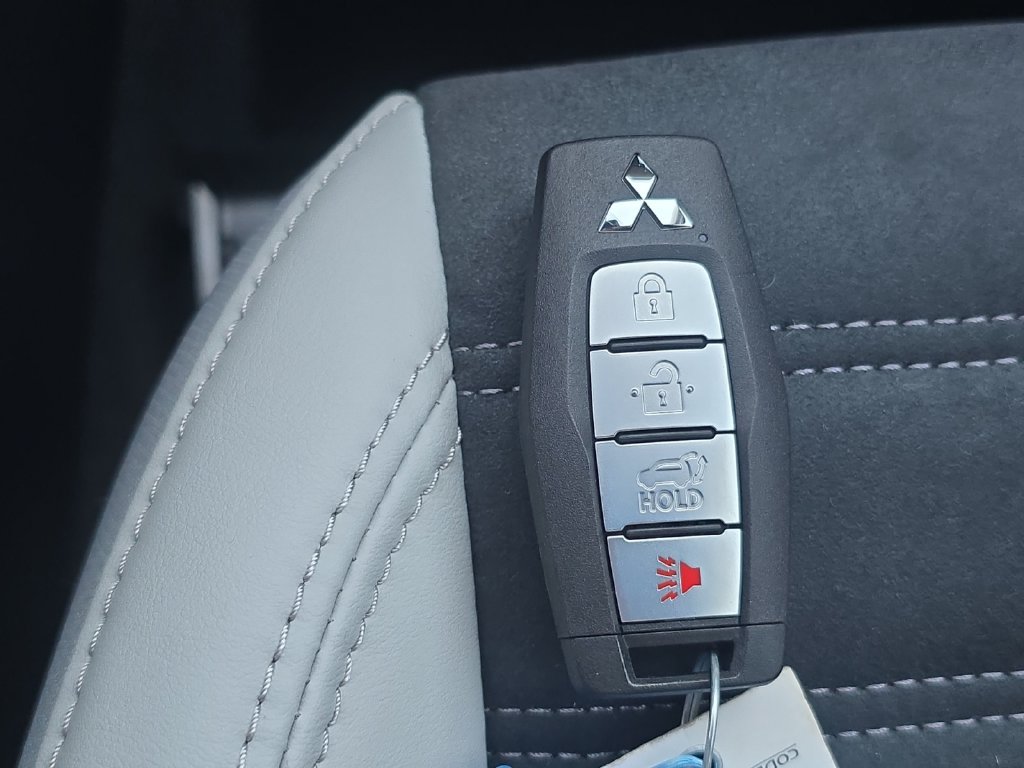New 2026 Mitsubishi Outlander SE AWD/4WD image 31