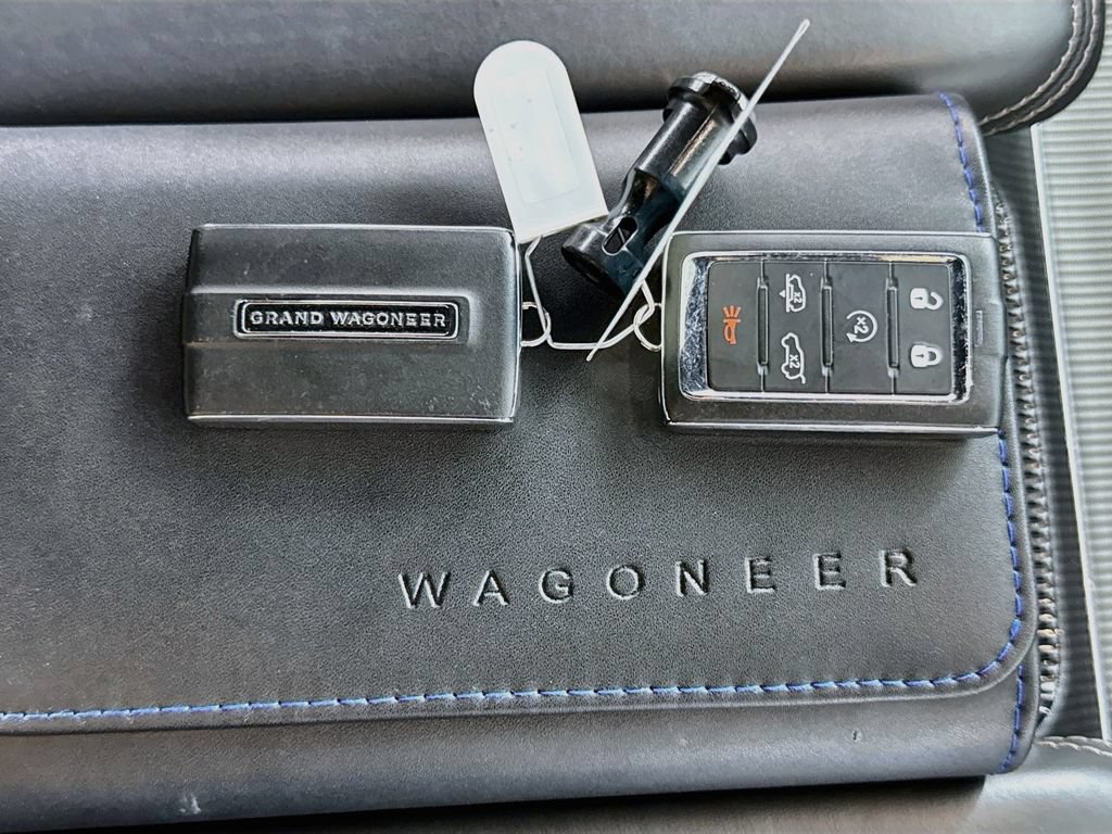Used 2023 Jeep Grand Wagoneer Series II AWD/4WD image 47