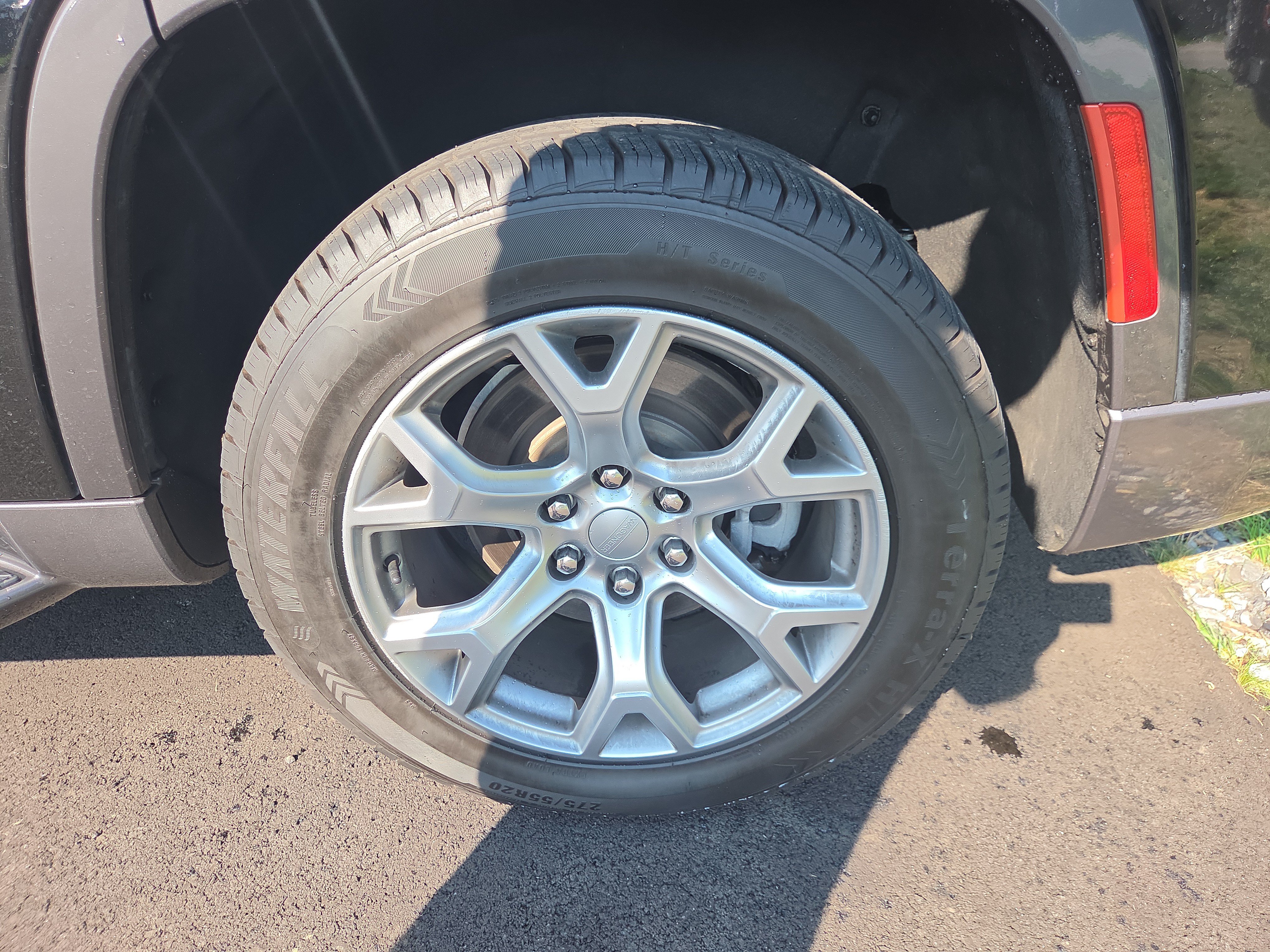 Used 2022 Jeep Wagoneer Series II AWD/4WD image 14