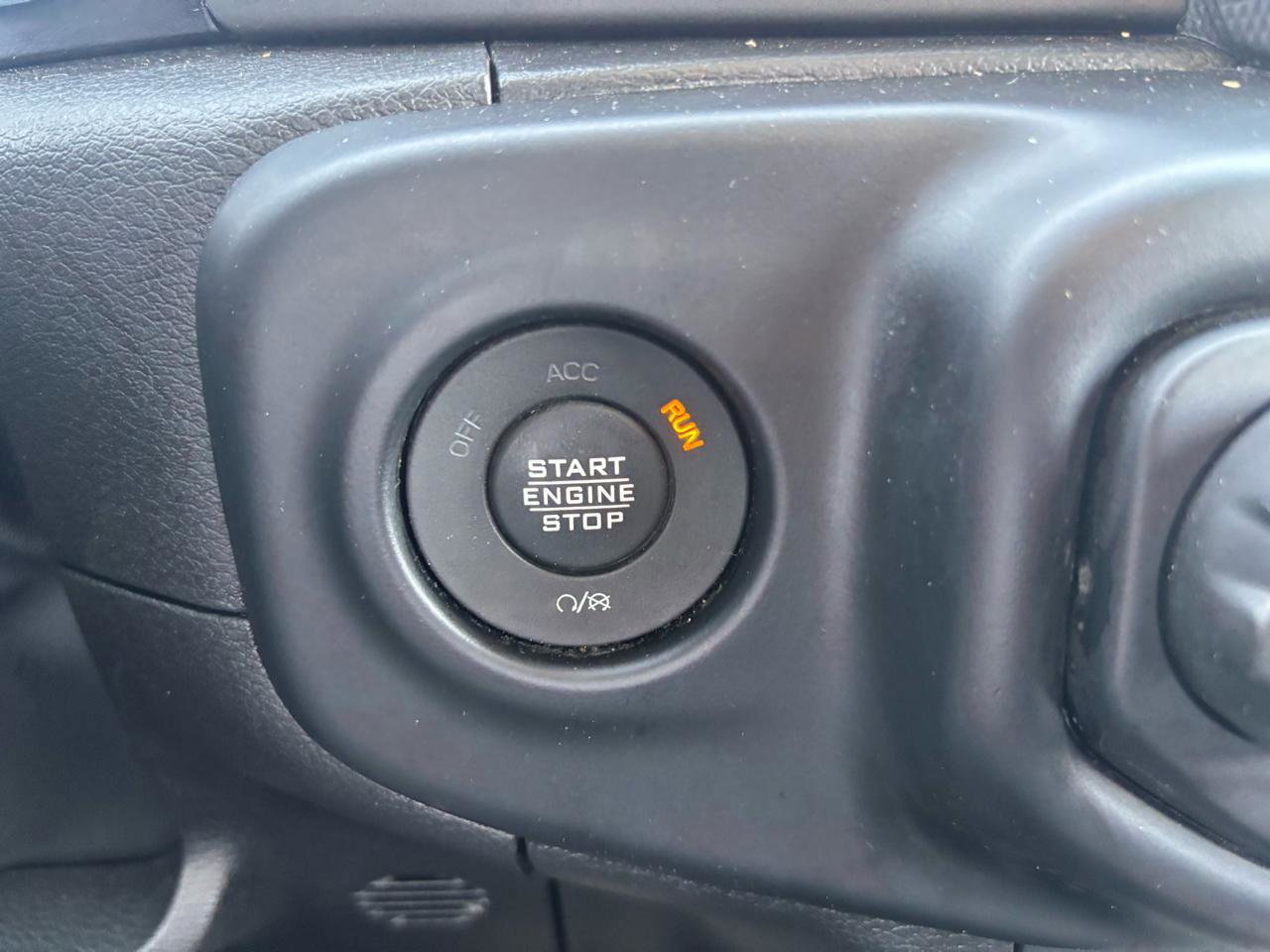 Used 2022 Jeep Wrangler Sport image 20