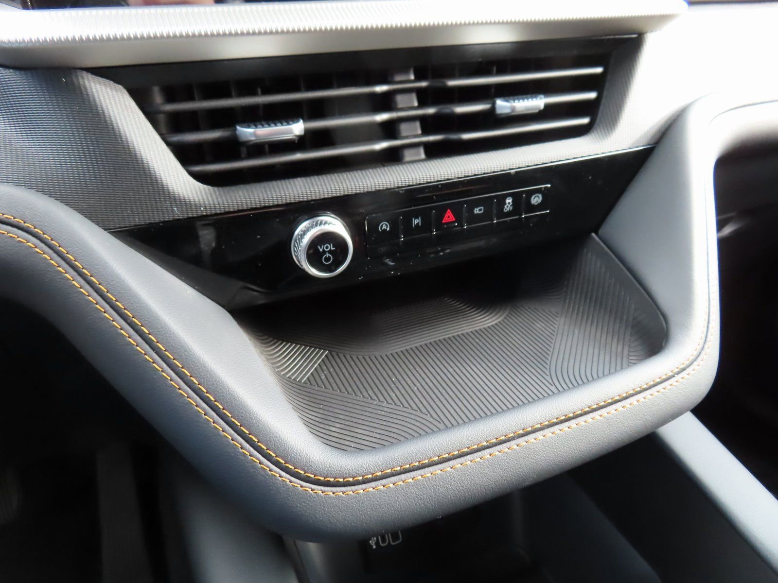 New 2026 Ford Explorer Tremor w/ Tremor Convenience Package image 13