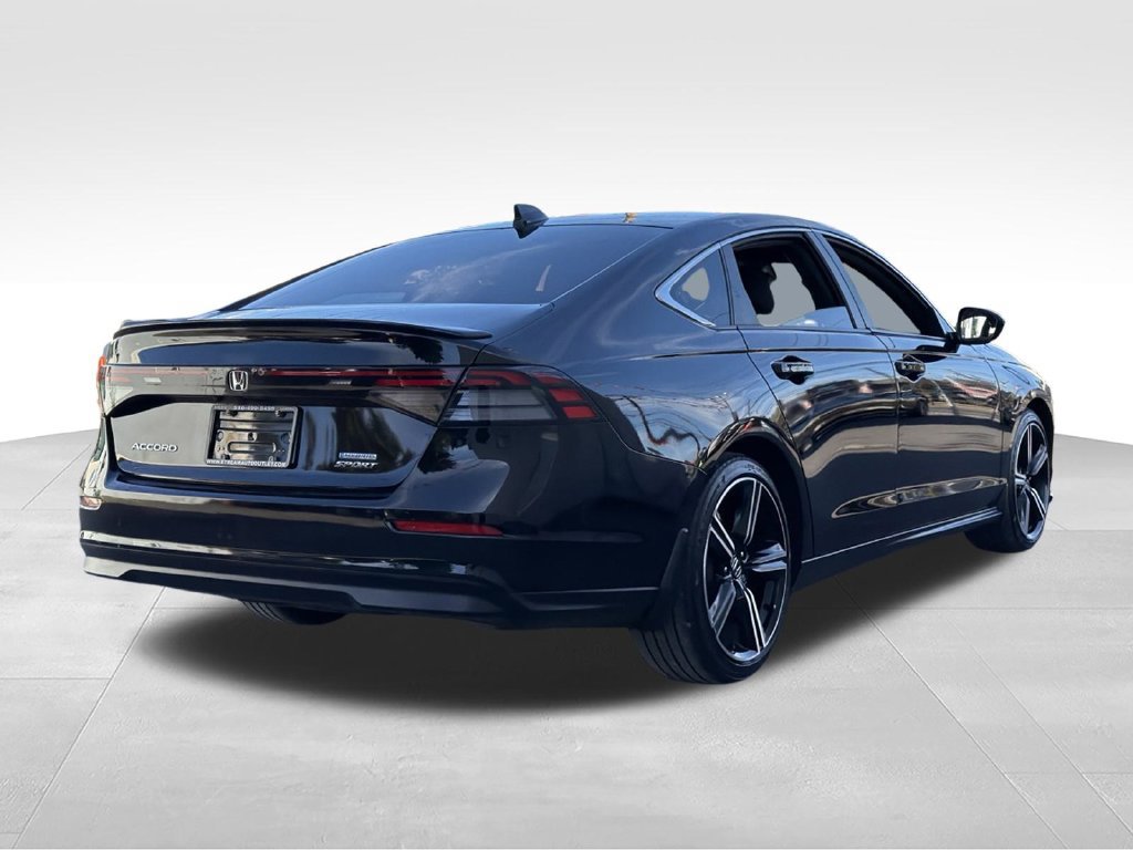 Used 2024 Honda Accord Sport image 7