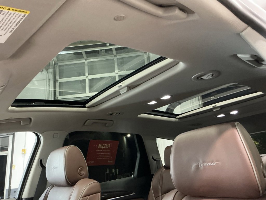 Used 2021 Buick Enclave Avenir w/ Avenir Technology Package image 6