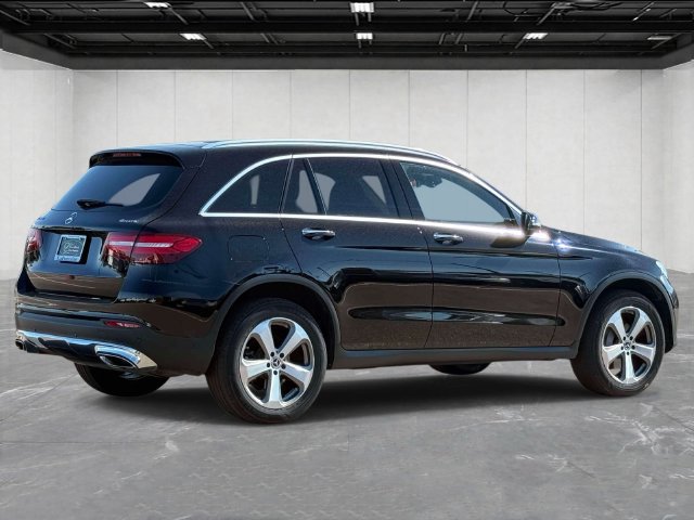 Used 2019 Mercedes-Benz GLC 300 4MATIC image 5