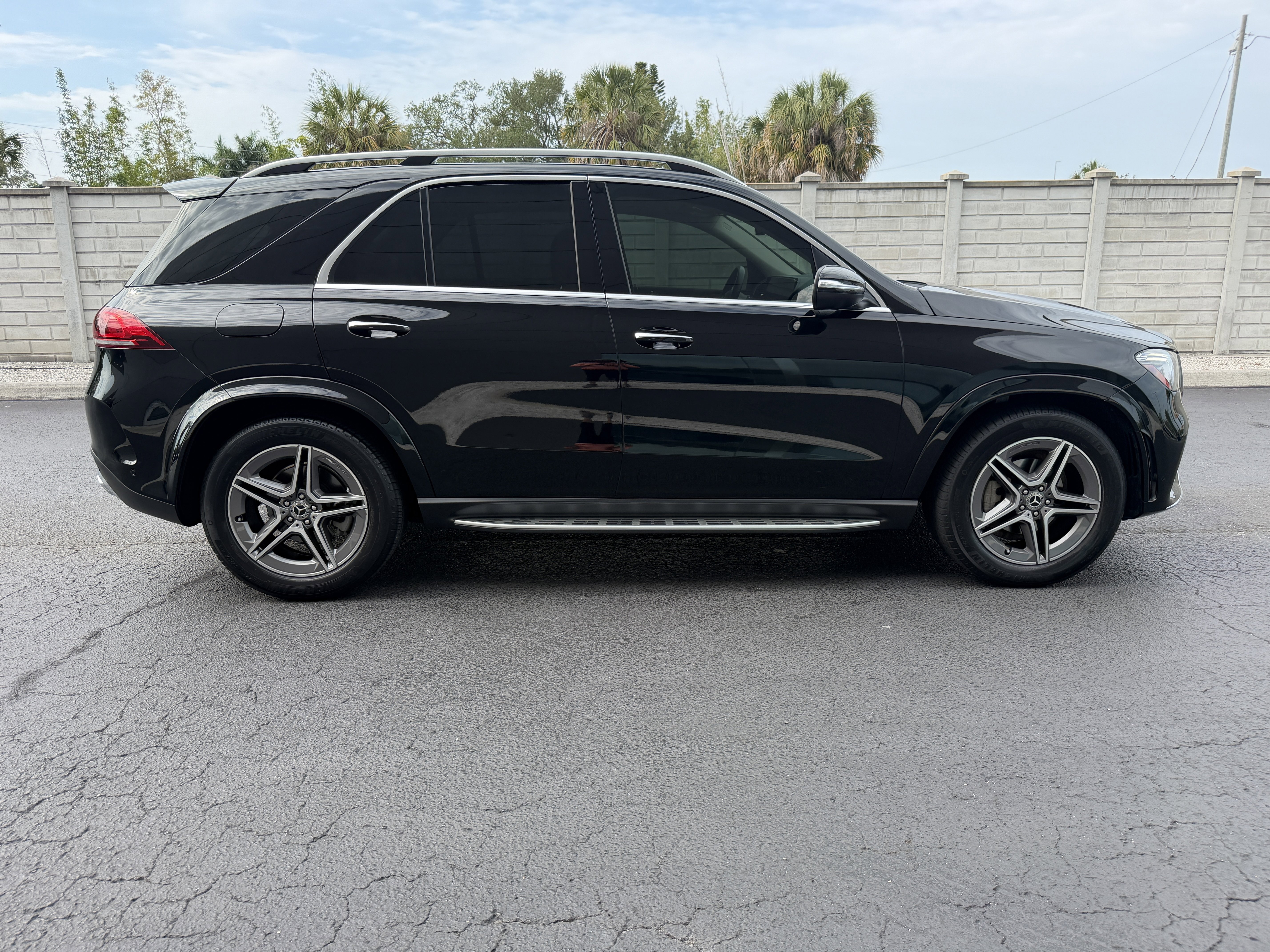 Used 2021 Mercedes-Benz GLE 350 4MATIC image 7