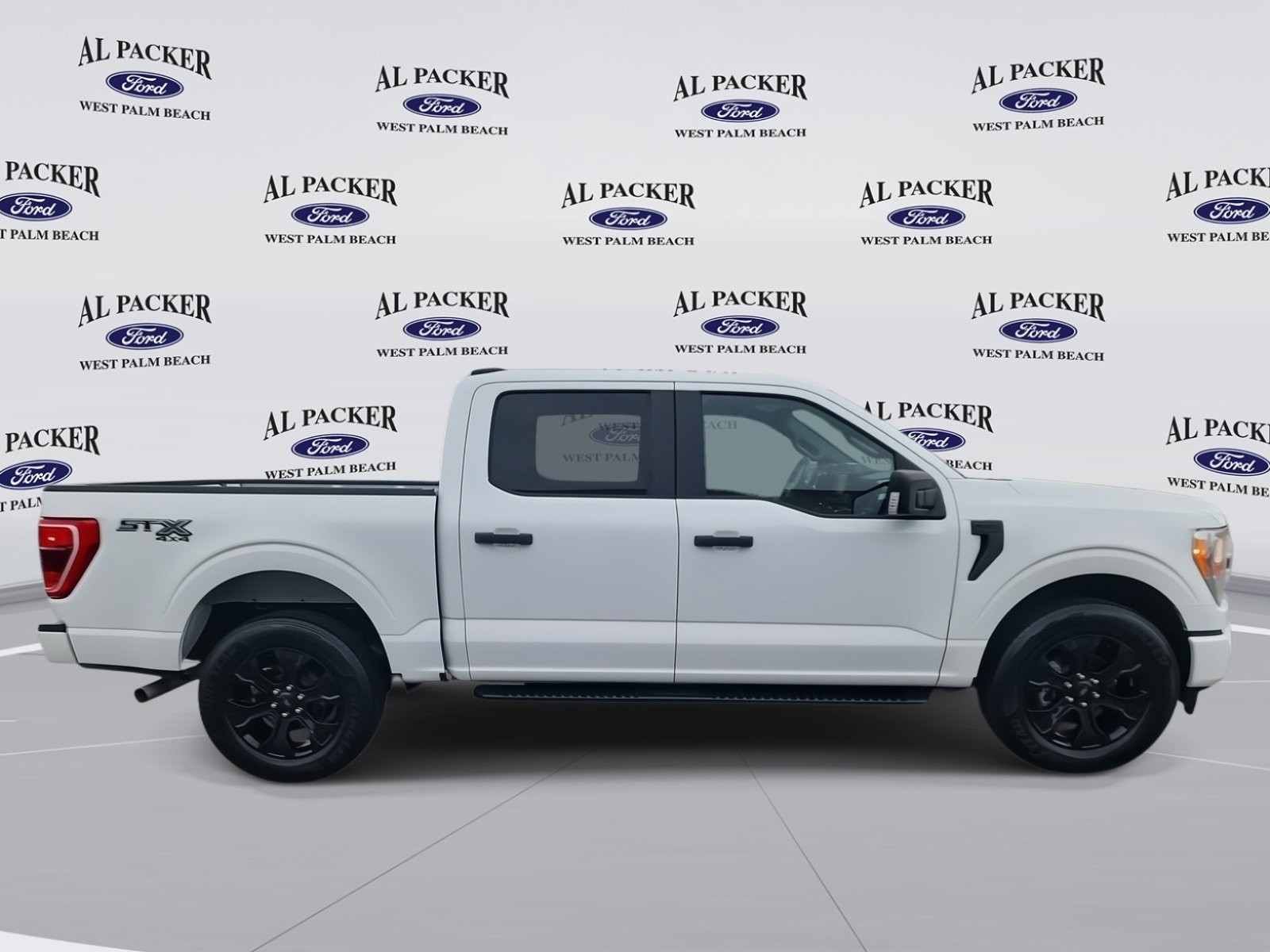 Used 2022 Ford F150 XL w/ STX Black Appearance Package AWD/4WD image 8