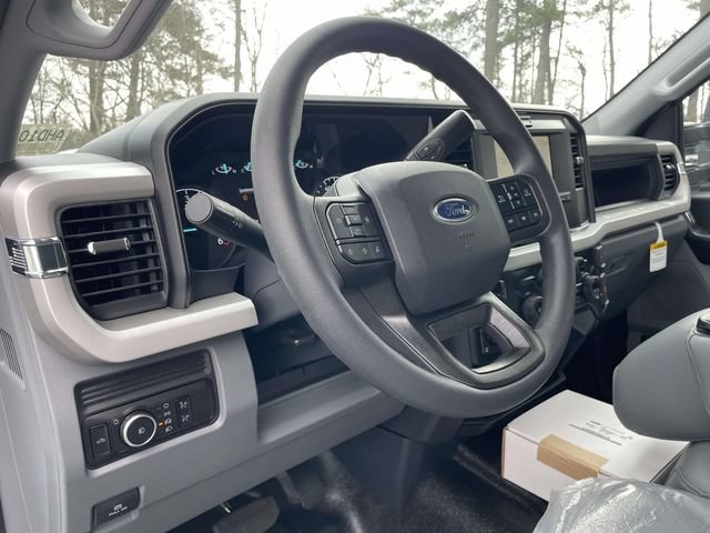 New 2026 Ford F350 XL w/ XL Chrome Package AWD/4WD image 17