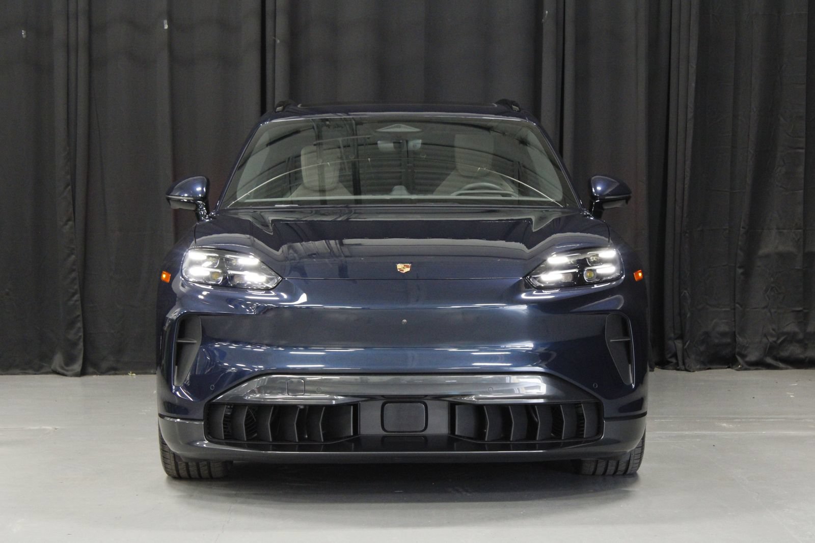 Used 2026 Porsche Cayenne Electric AWD/4WD image 8