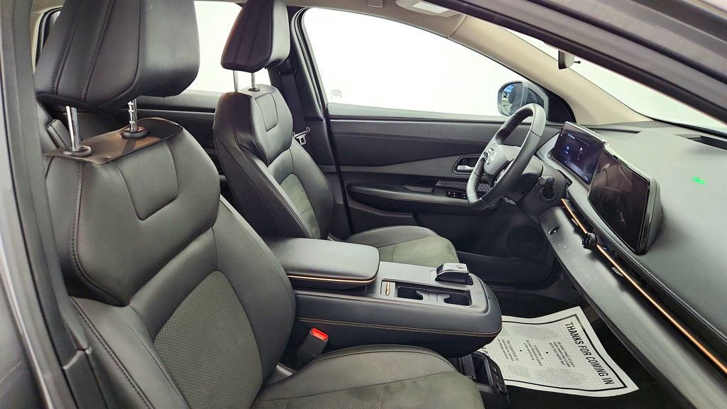 Used 2024 Nissan Ariya AWD image 22