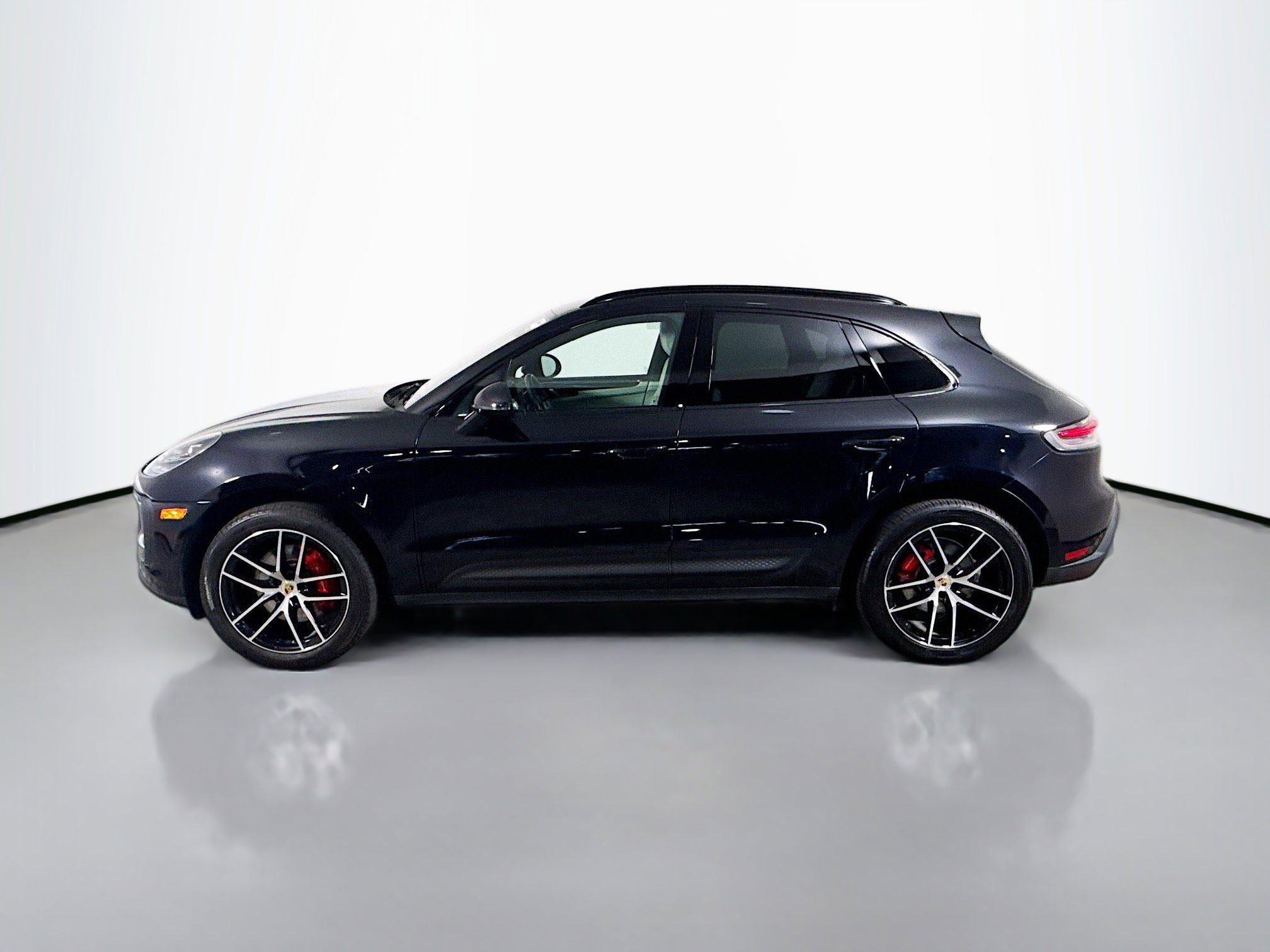 Used 2023 Porsche Macan S image 6