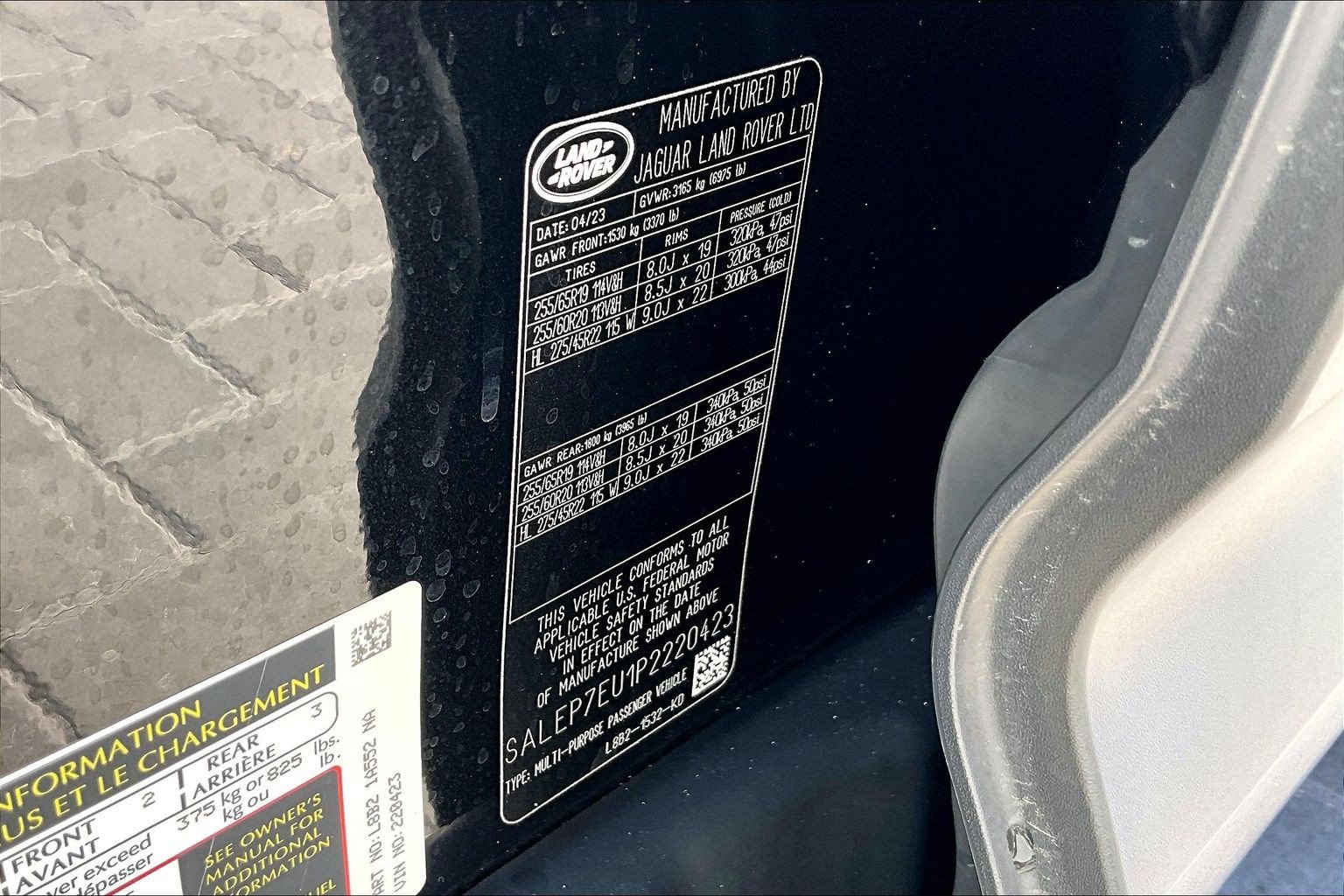 Used 2023 Land Rover Defender 110 SE AWD/4WD image 35