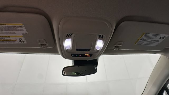 Used 2023 Buick Envision Essence AWD/4WD image 25