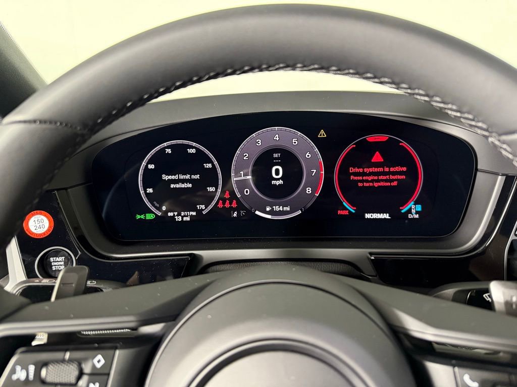 Certified 2025 Porsche Cayenne Coupe image 39