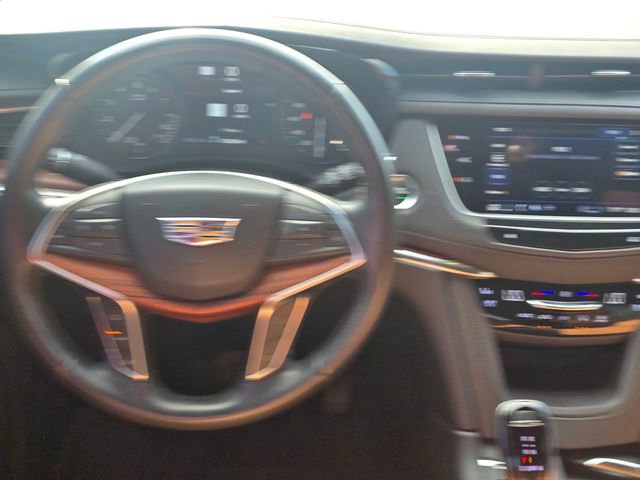 Used 2023 Cadillac XT5 Premium Luxury w/ Technology Package image 17