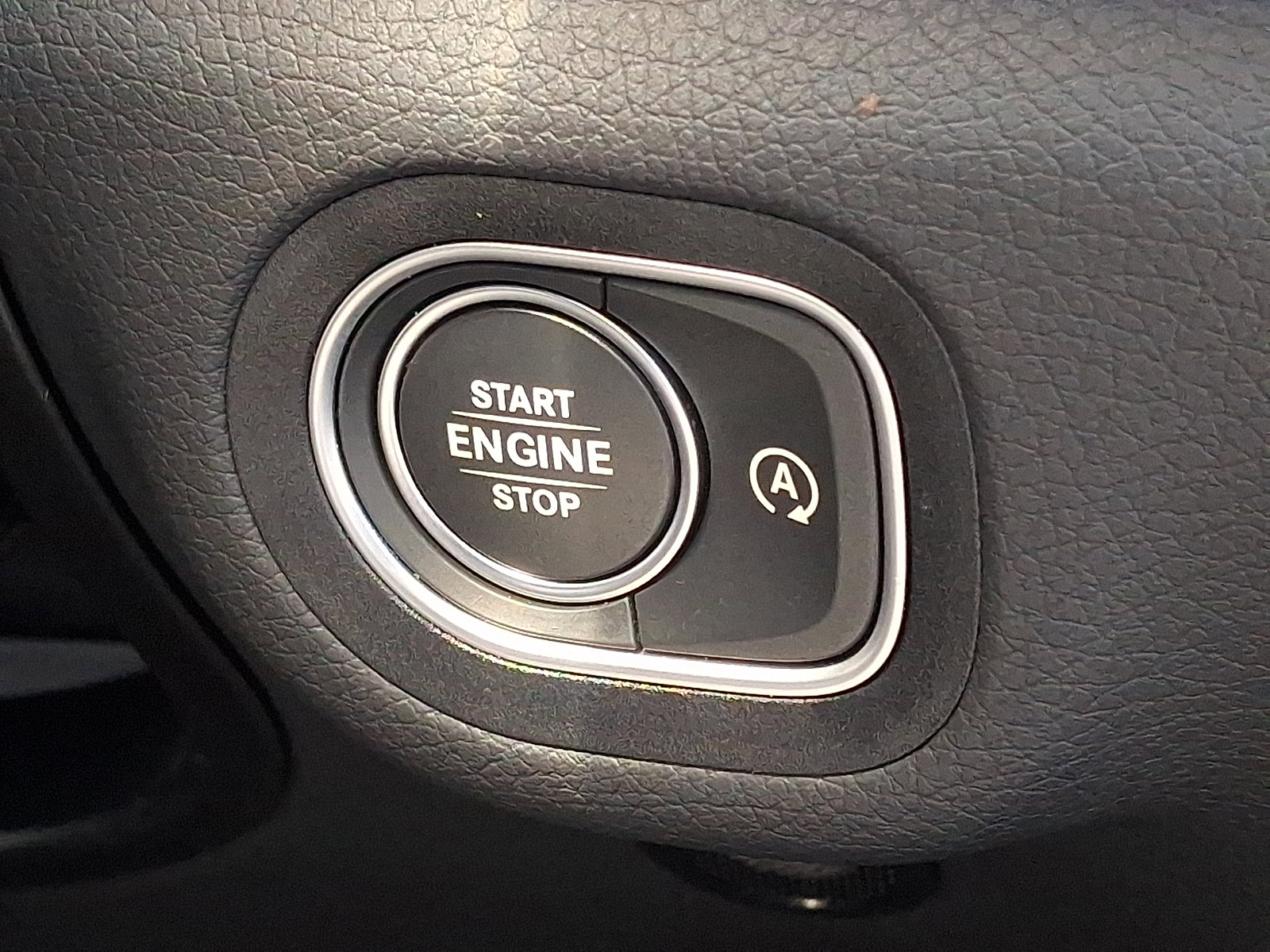 Certified 2025 Mercedes-Benz GLE 450 4MATIC image 26