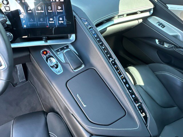 Used 2025 Chevrolet Corvette Z06 RWD image 23