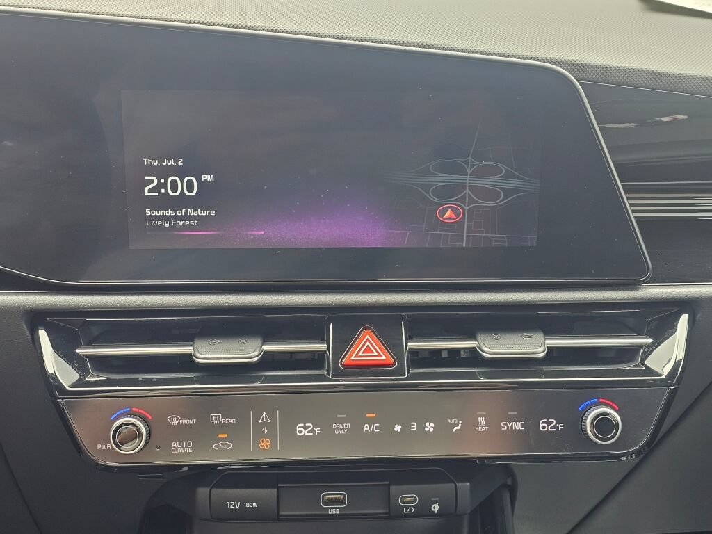 Certified 2023 Kia Niro Wind w/ Wind Preserve Package FWD image 13