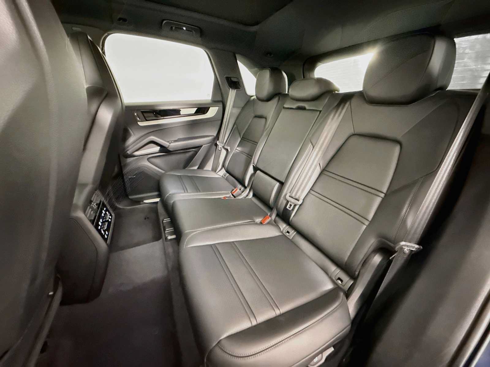 New 2026 Porsche Cayenne S AWD/4WD image 23
