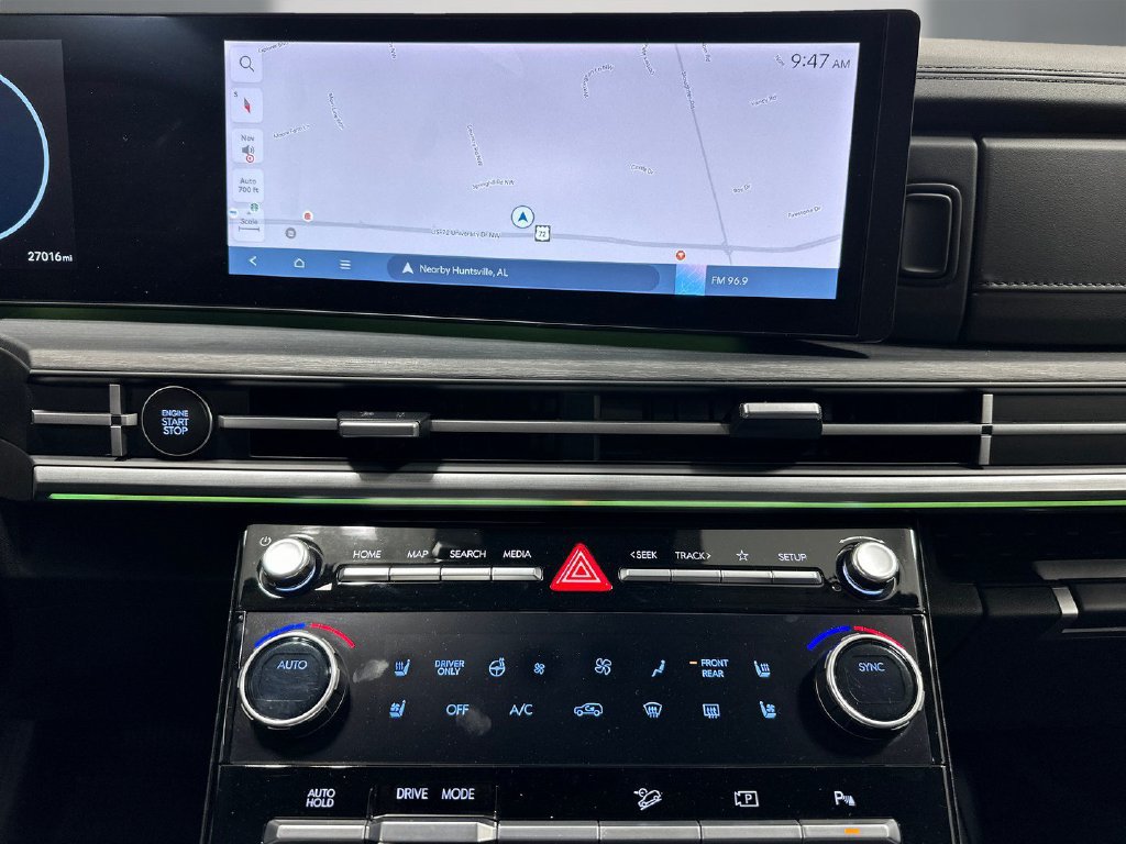 Used 2025 Hyundai Santa Fe Limited FWD image 20