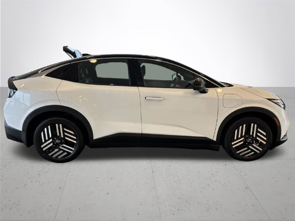 New 2026 Nissan Leaf SV+ w/ Floor Mat Package (SV+) FWD image 6