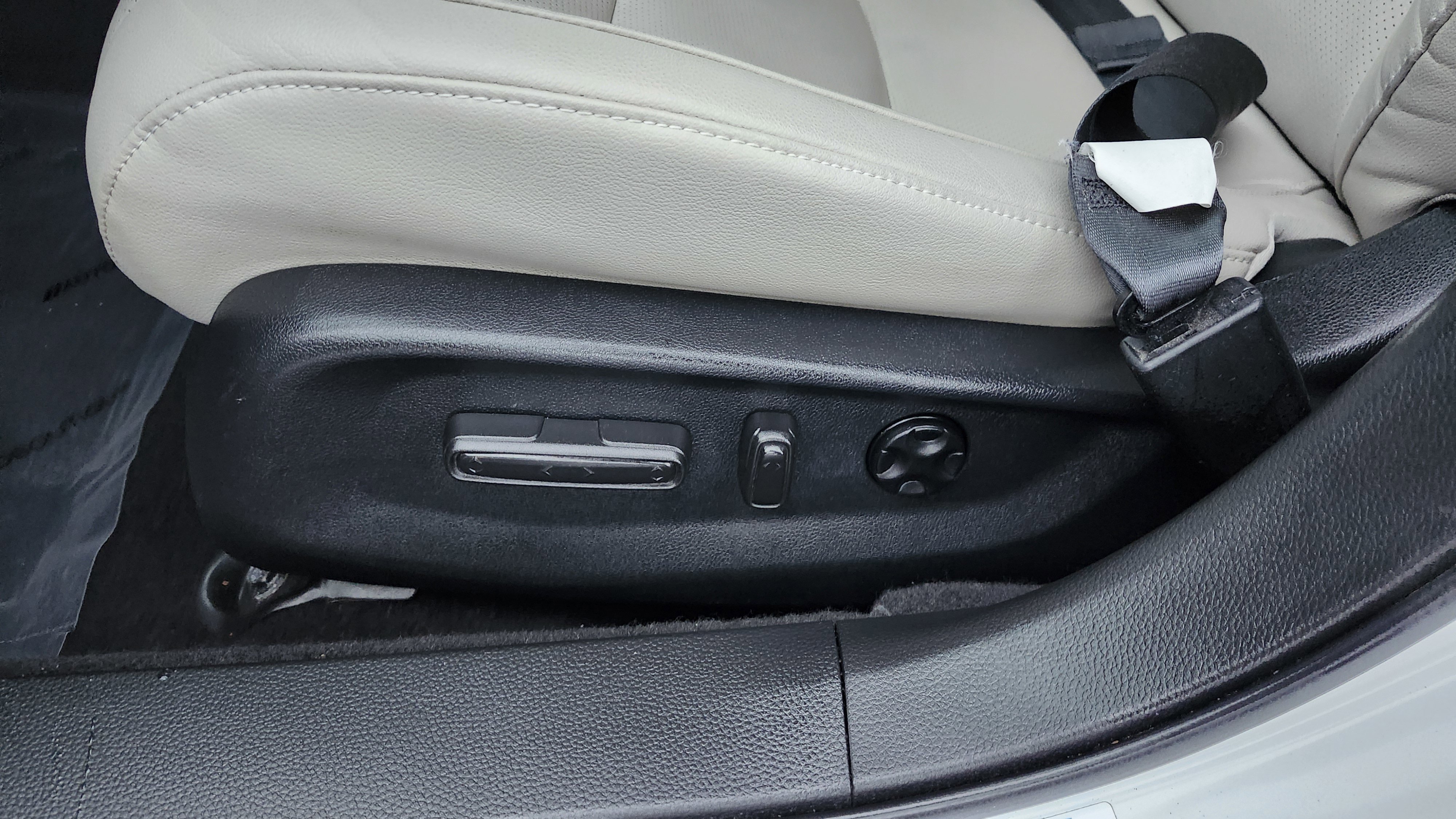 Used 2020 Honda Accord Touring image 28