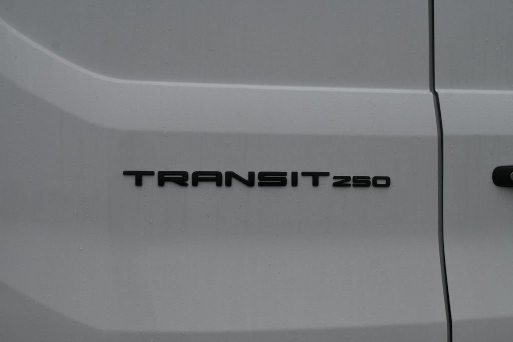New 2026 Ford Transit 250 148 Medium Roof w/ Load Area Protection Package RWD image 9