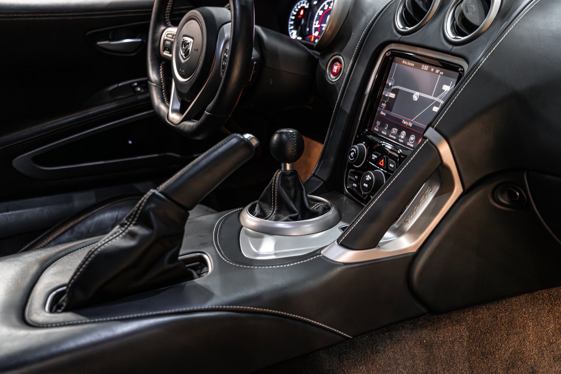 Used 2014 SRT Viper GTS w/ GTS Laguna Interior Package image 23