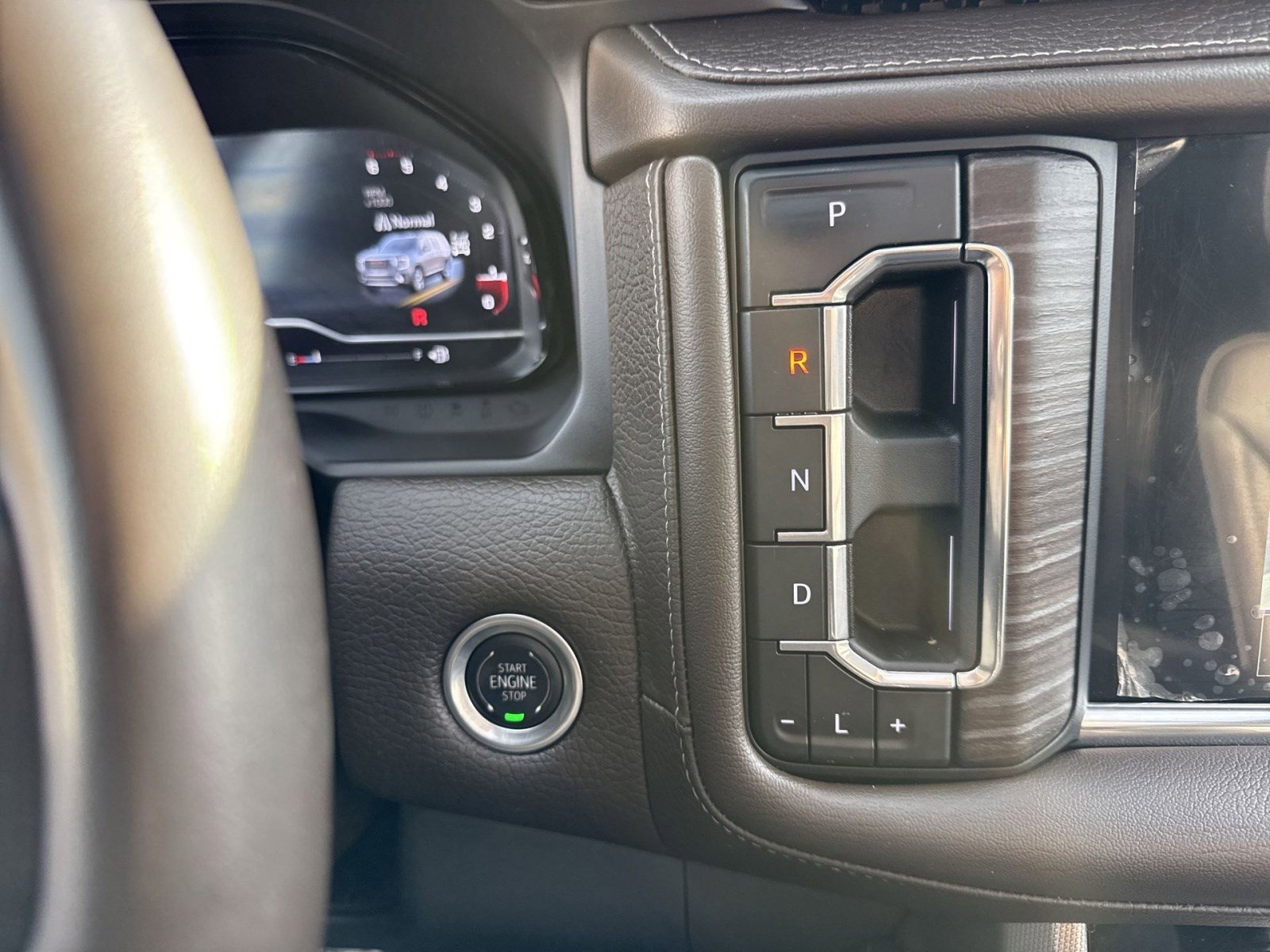 Used 2024 GMC Yukon Denali w/ Max Trailering Package image 21