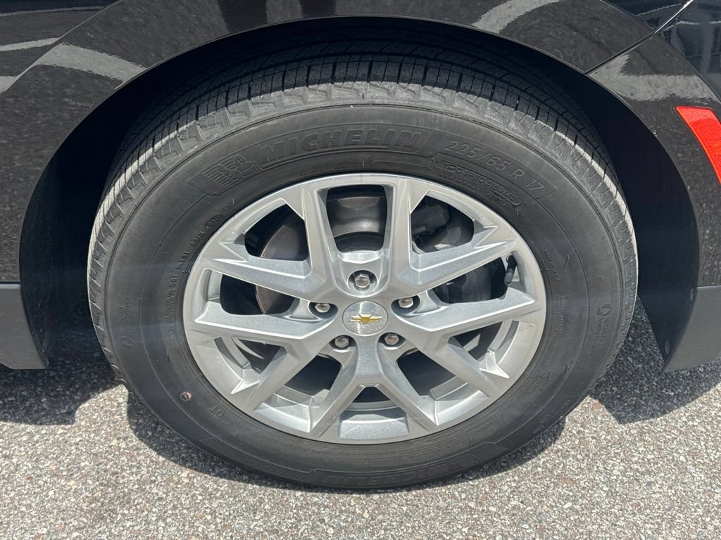 Used 2022 Chevrolet Equinox LS FWD image 6