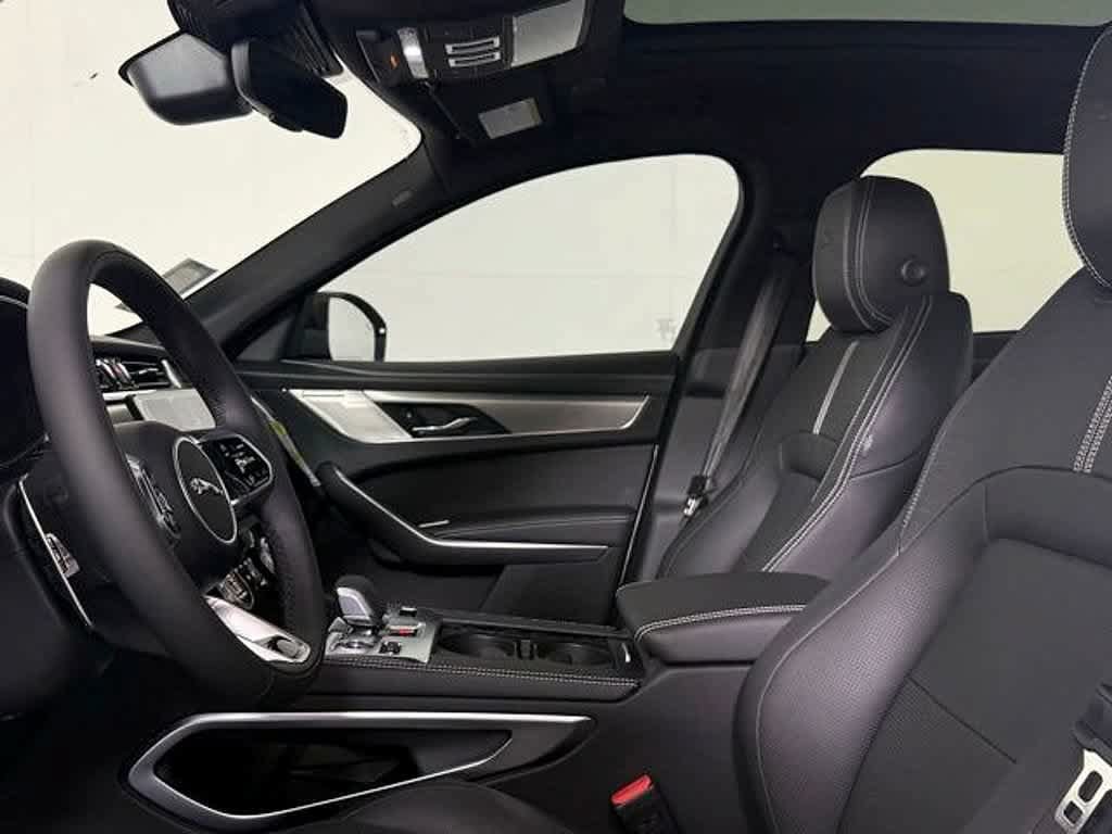 New 2026 Jaguar F-PACE R-Dynamic S AWD/4WD image 4