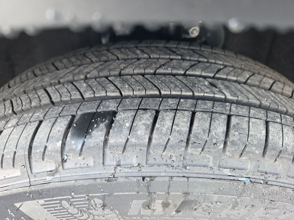 New 2025 Ford Escape SE image 29