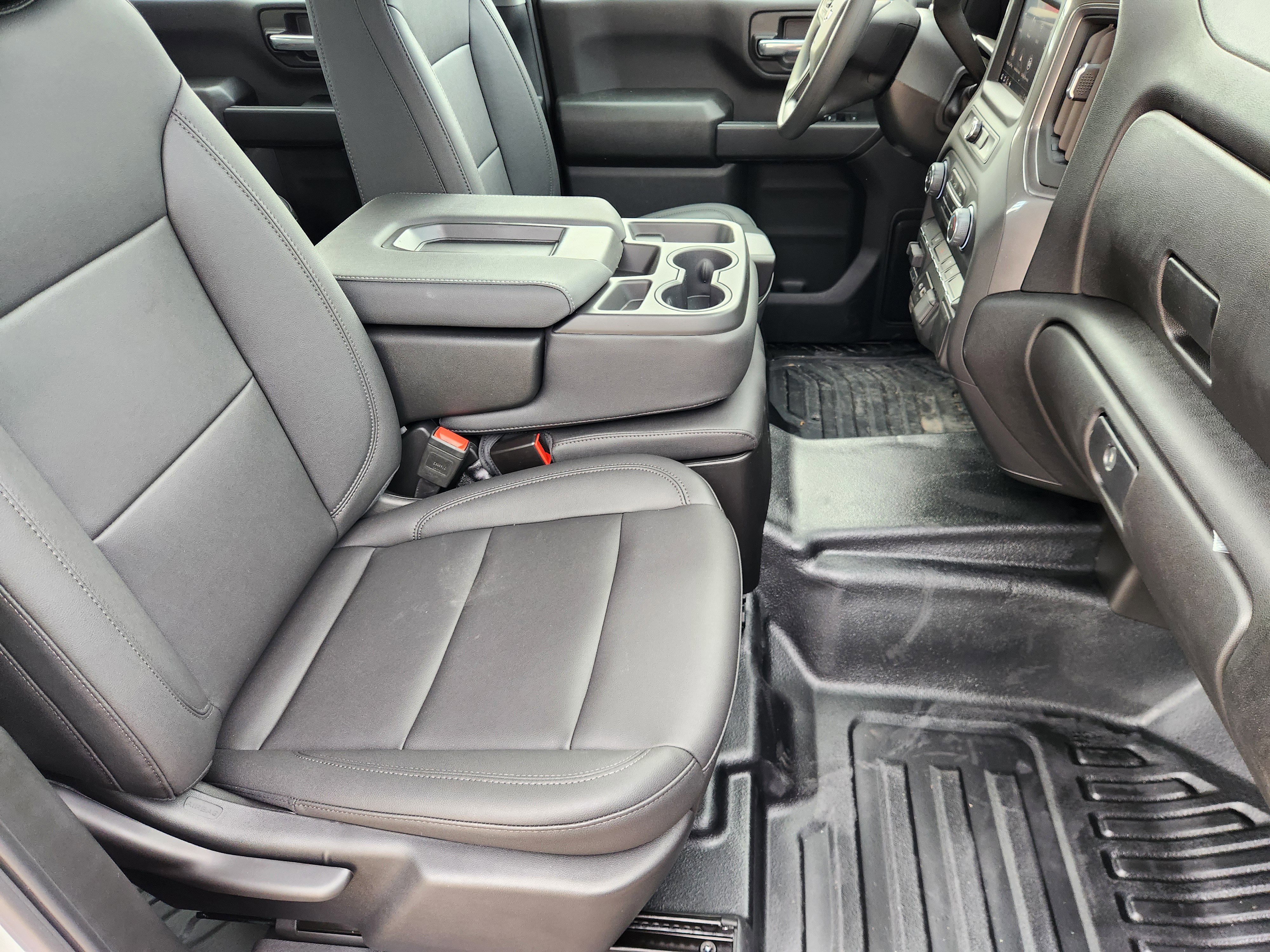 New 2025 Chevrolet Silverado 3500 W/T image 17