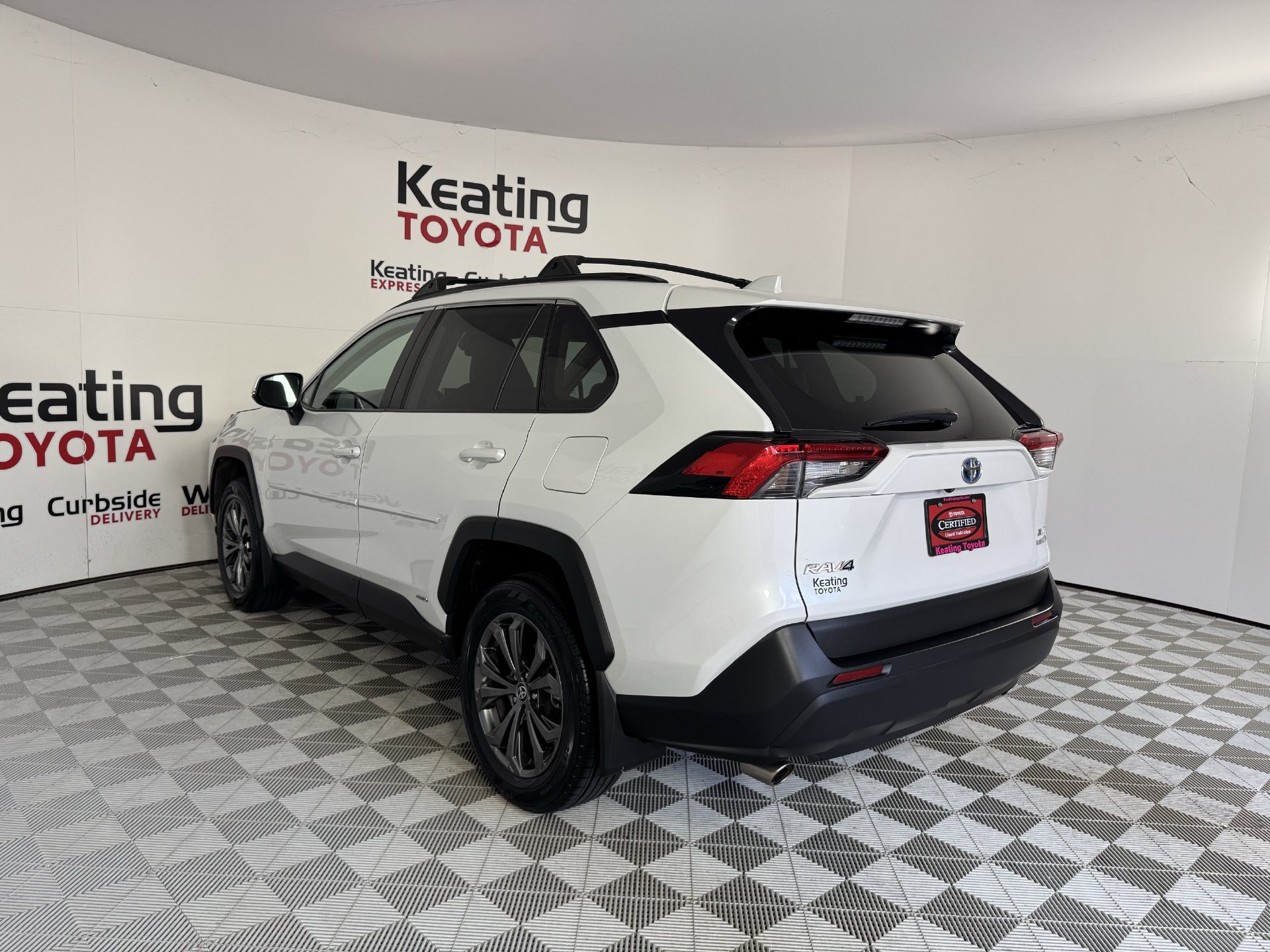 Certified 2024 Toyota RAV4 XLE Premium AWD/4WD image 8