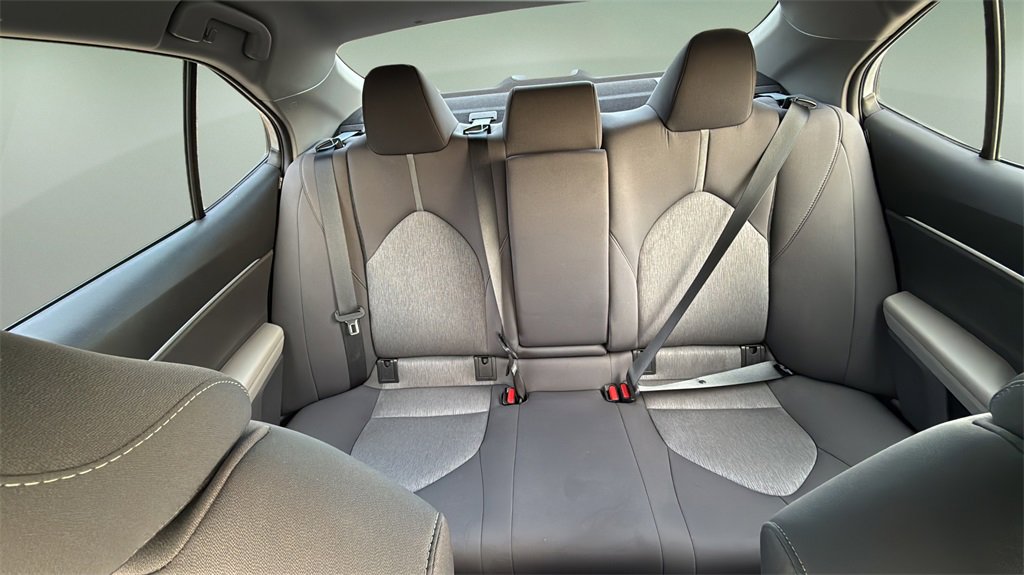 Used 2023 Toyota Camry LE image 11