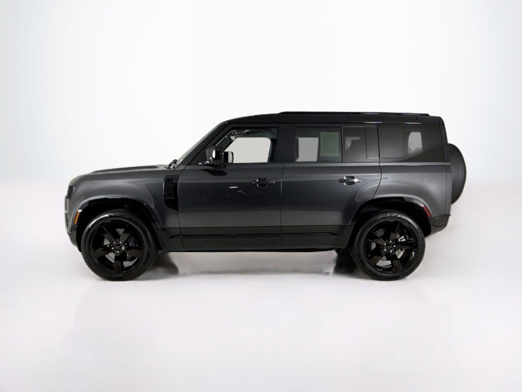 Used 2026 Land Rover Defender 110 X-Dynamic SE AWD/4WD image 2