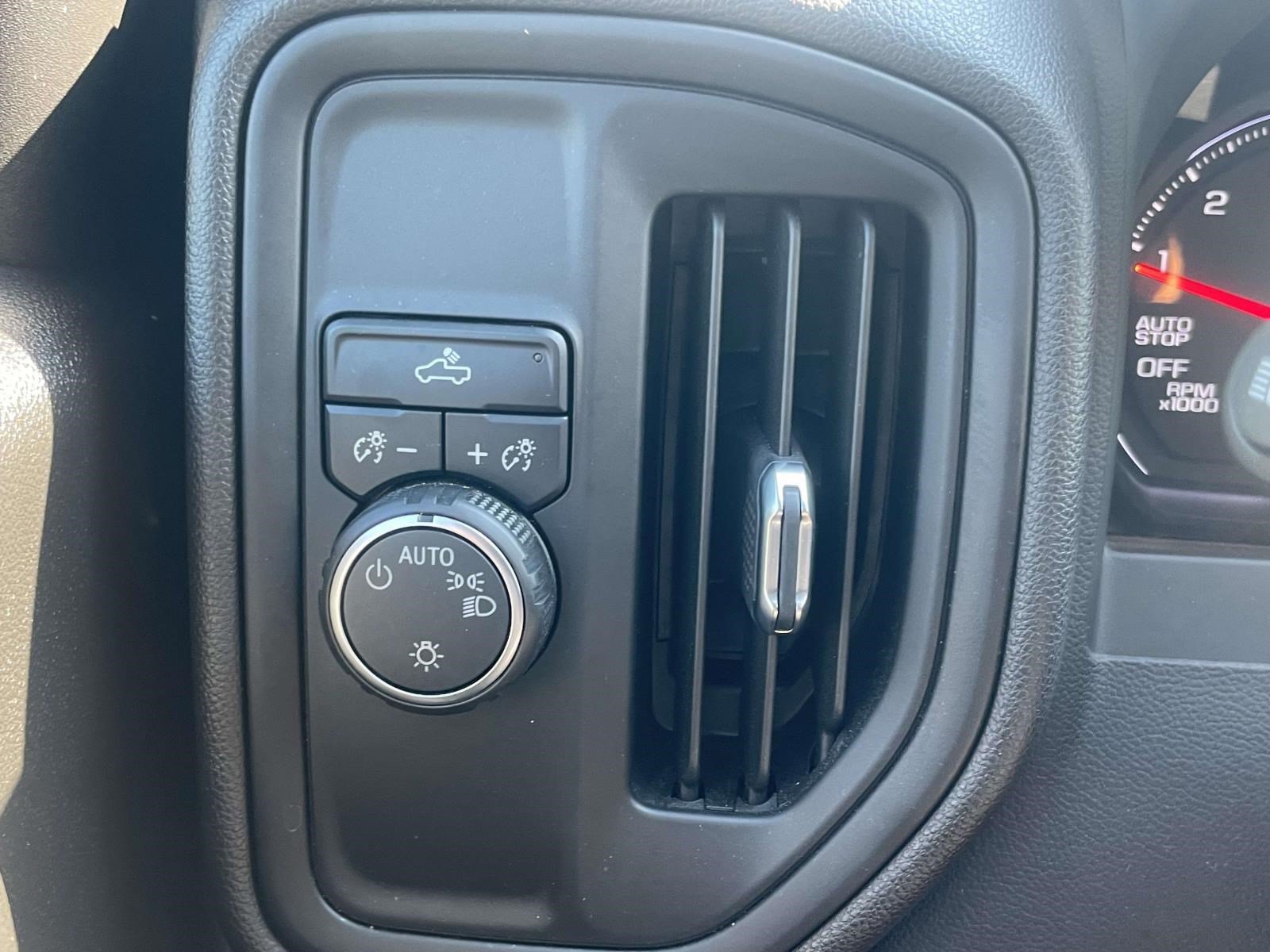 Used 2024 Chevrolet Silverado 1500 Custom RWD image 18