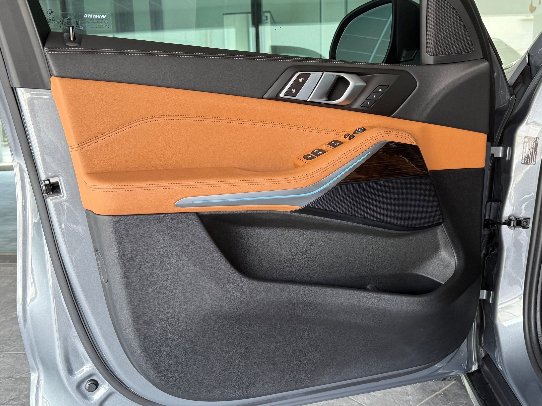 Used 2024 BMW X5 xDrive40i w/ Parking Assistance Package image 23